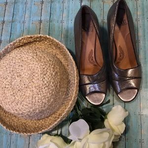 Sofft Metallic Peep Toe Heels